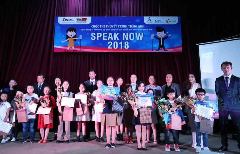 Chung kết cuộc thi nói Speak Now tại Hà Nội